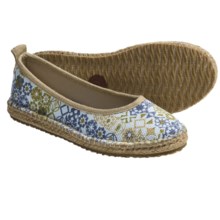 Acorn Espie Ballet Shoes (For Women) in Surf Print - Closeouts