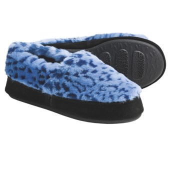 Acorn Textured Moc Slippers - Fleece (For Women) in Blue Ocelot