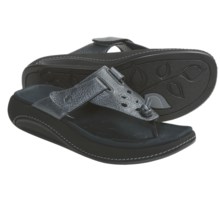 Aravon Robin Thong Sandals - Leather (For Women) in Black - Closeouts