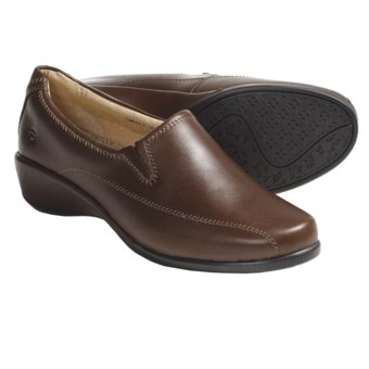 Aravon Tia Shoes - Leather, Slip-Ons (For Women) in Brown