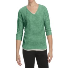 August Silk Tape Yarn Sweater - V-Neck, 3/4 Sleeve (For Women) in Aligator Green - Closeouts