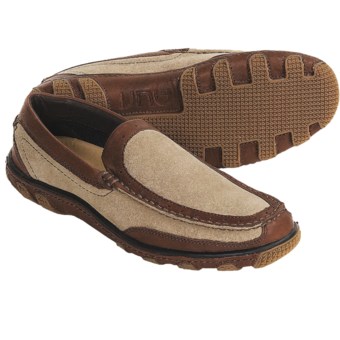 Auri Concord Driving Moccasins (For Men) in Natural/Tan