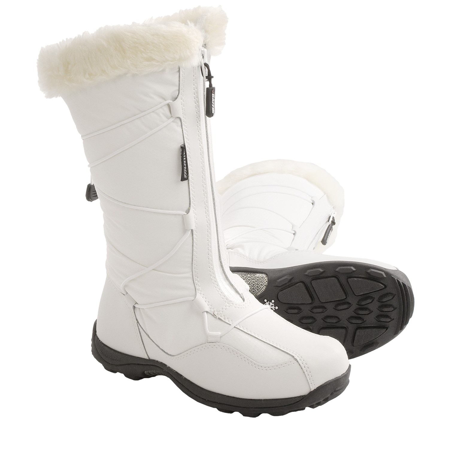 white snowboots