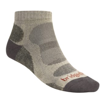 Bridgedale CoolMax® Lo Socks (For Men) in Nat/Dgry