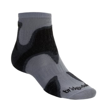 Bridgedale Xhale Speed Demon Socks (For Men) in Grey/Charcoal