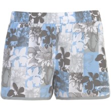 Brooks Versatile Woven Shorts - 3.5” (For Women) in Powder Flower Check - Closeouts