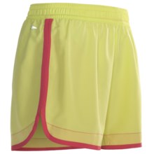 Brooks Versatile Woven Shorts - 5” (For Women) in Citrus - Closeouts