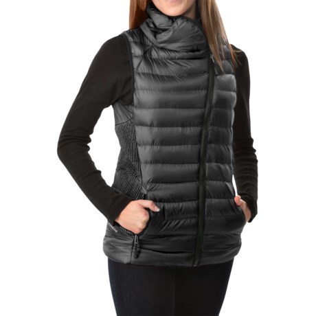 Champion Synthetic Down Vest Insulated (For Women)