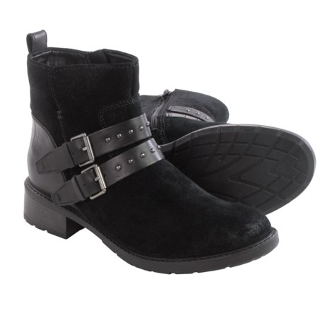 clarks grove black single women The leisa grove is part of the clarks® collection cruise right into the warm weather temperatures with this lovely little slip-on by clarks leather upper. clarks grove black single women The leisa grove is part of the clarks® collection cruise right into the warm weather temperatures with this lovely little slip-on by clarks leather upper.