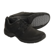 Columbia Soprtswear Vizza Low Shoes (For Men) in Black/Coal - Closeouts