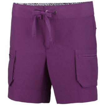 Columbia Sportswear Arch Cape II Cargo Shorts - UPF 15 (For Women) in Berry Jam