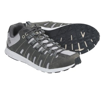 Columbia Sportswear Master Fly Low Trail Running Shoes - Leather, Minimalist (For Women) in Quarry/Champagne