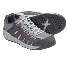 Columbia Sportswear Master Fly Shoes (For Youth) in Varsity Grey/Afterglow - Closeouts