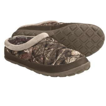 Columbia Sportswear Packed Out Omni-Heat® Camo Slippers (For Women) in Tusk/Coral Pink