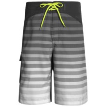 Columbia Sportswear Widow Maker Shorts (For Men) in Grill - Closeouts