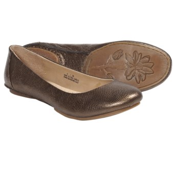 Crown by Born Stowaway II Flats (For Women) in Wood Metallic