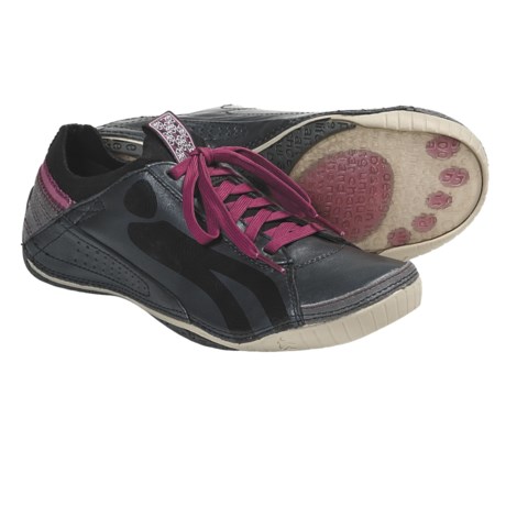 Cushe Boutique Delux Shoes - Leather (For Women) in Black Metallic