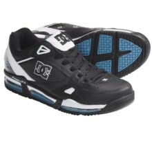 DC Shoes Versaflex Skate Shoes (For Men) in Black/Aquarius - Closeouts