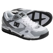 DC Shoes Versaflex Skate Shoes (For Men) in White/Armor - Closeouts