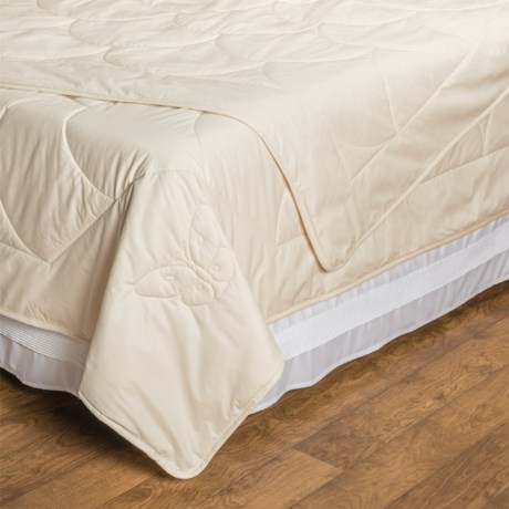 DownTown Natural Choices Silk Filled Comforter Twin