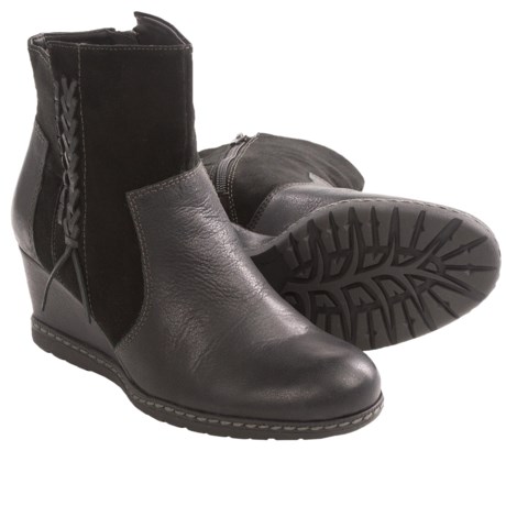 Earth Hilltopper Ankle Boots - Leather (For Women) in Black Leather