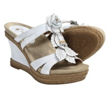 Earthies Semprini Wedge Sandals - Leather (For Women) in White Leather - Closeouts