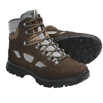 Hanwag Omaha Gore-Tex® Hiking Boots - Waterproof, Nubuck (For Men) in Light Brown