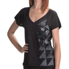 Hurley Big Fun T-Shirt - V-Neck, Short Sleeve (For Women) in Black - Closeouts