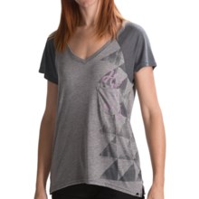 Hurley Big Fun T-Shirt - V-Neck, Short Sleeve (For Women) in Heather Grey - Closeouts
