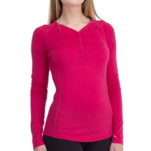 Icebreaker Bodyfit 200 Oasis Henley Base Layer Top - UPF 50+, Merino Wool, Long Sleeve (For Women) in Cherub - Closeouts