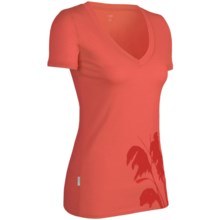 Icebreaker SF150 Tech Toi Toi Shirt - Merino Wool, V-Neck, Short Sleeve (For Women) in Azalea - Closeouts