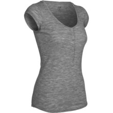 Icebreaker SF200 Cruise Henley Shirt - Short Sleeve (For Women) in Metro - Closeouts