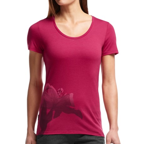 Icebreaker Tech Lite Easter Lily T Shirt UPF 20 Merino Wool Short Sleeve For Women