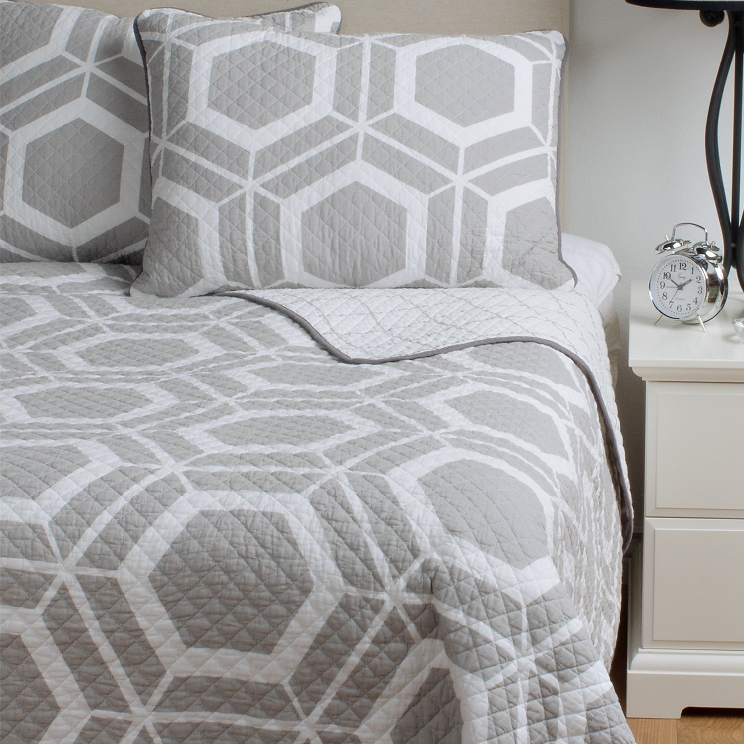 ivy hill home quilt set