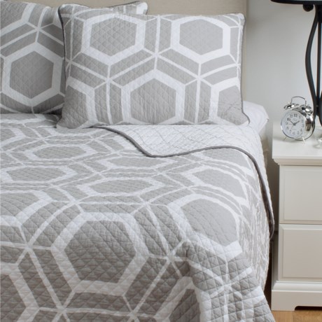 41%OFF キルトとキルトセット アイビーヒルホーム太字ジオリバーシブルキルトセット - ツイン Ivy Hill Home Bold Geo Reversible Quilt Set - Twin