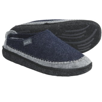 Kamik Fireside Slippers (For Men) in Navy