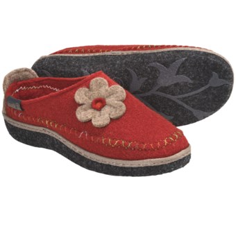 Kamik Petal Slippers (For Women) in Rust