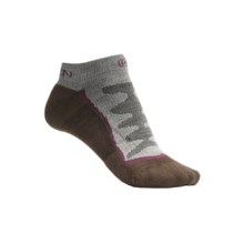 Keen Boulder Canyon Ultralite Socks - Low Cut (For Women) in Tan/Dark Earth - Closeouts