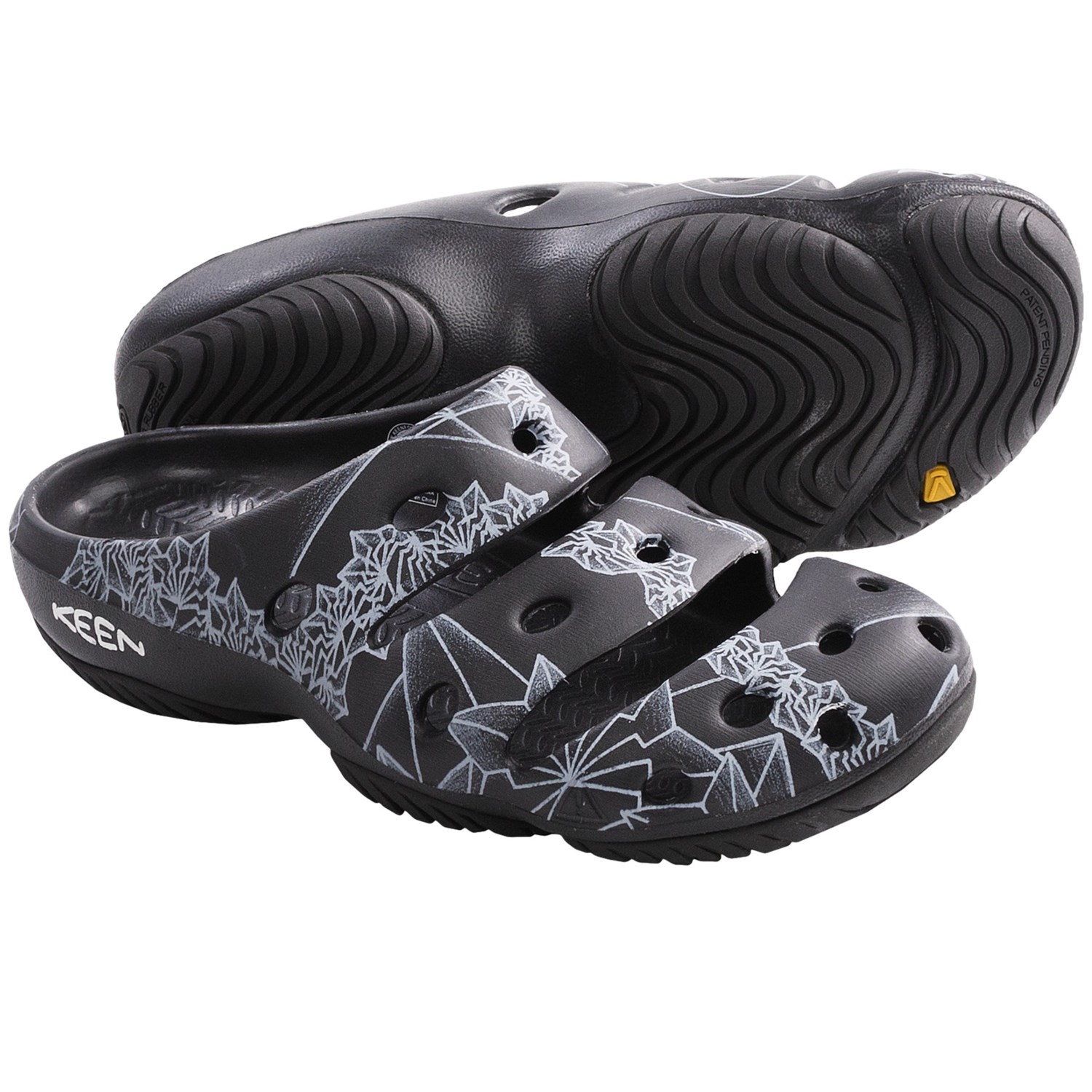 Keen Yogui Arts Sandals (For Women) in Sync Black
