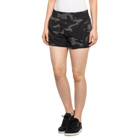 Mondetta Keeper Sheer Side Running Shorts - Built-in Liner (For Women) - BLACK CAMO PRINT (XL )