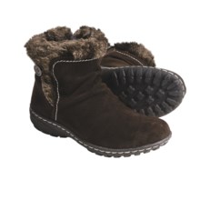 Khombu Eskimo Suede Winter Boots - Low (For Women) in Dark Brown - Closeouts