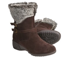 Khombu Saturn Low Winter Boots (For Women) in Dark Brown - Closeouts