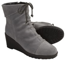 Khombu Sundown Shoes - Suede (For Women) in Grey - Closeouts