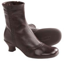 La Canadienne Tali Winter Ankle Boots (For Women) in Brown Leather - Closeouts