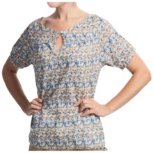 Lole Amanda Shirt - Short Sleeve (For Women) in Liberty Sahara - Closeouts