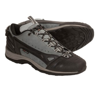 Mad Rock Fanatic 08 Trail Shoes - Suede (For Men and Women) in Grey/Black