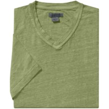 Martin Gordon Linen T-Shirt - V-Neck, Short Sleeve (For Men) in 31 Cilantro - Closeouts