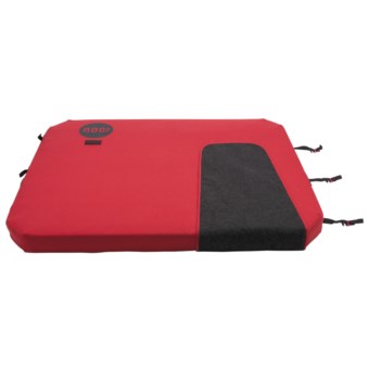 Moon Climbing Ltd. Saturn Crash Pad in Red