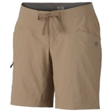 Mountain Hardwear Yuma Shorts - UPF 50 (For Women) in Dune - Closeouts