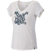 Mountain Hardwear Ziji T-Shirt - Short Sleeve (For Women) in Sea Salt - Closeouts